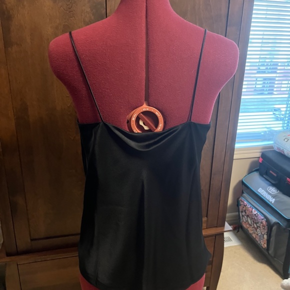 BNWT Banana Republic Black Silk Cami - small - Picture 2 of 4